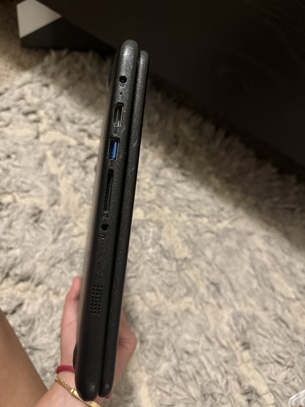 Lenovo N42 Touch Chromebook 14in Intel Celeron 4GB 16GB SSD Chrome OS Black gallery