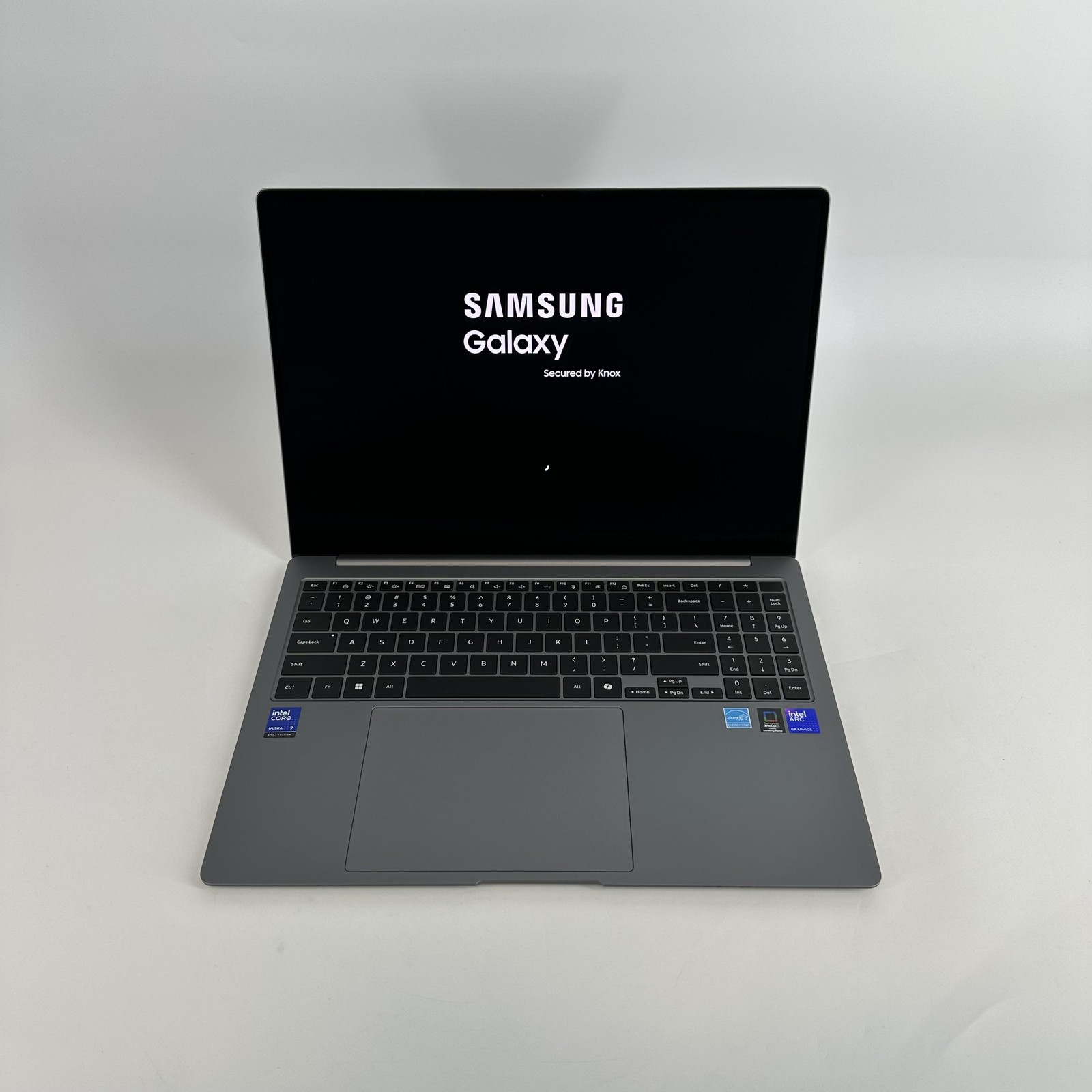 Samsung Galaxy Book5 Pro 16 Gray QHD+ TOUCH 2.2 GHz Ultra 7 256V 16GB 1TB SSD gallery