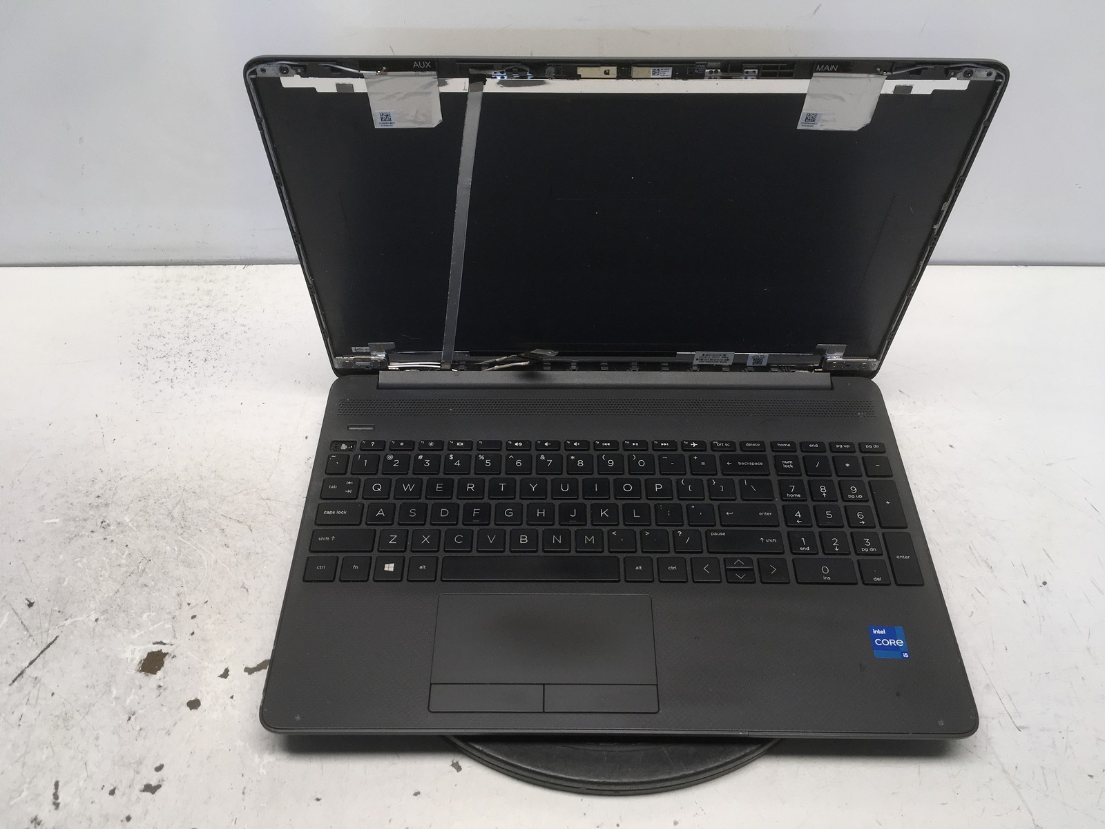 HP 250 G8 Intel i5 11th gen No RAM NO HDD No Batt gallery