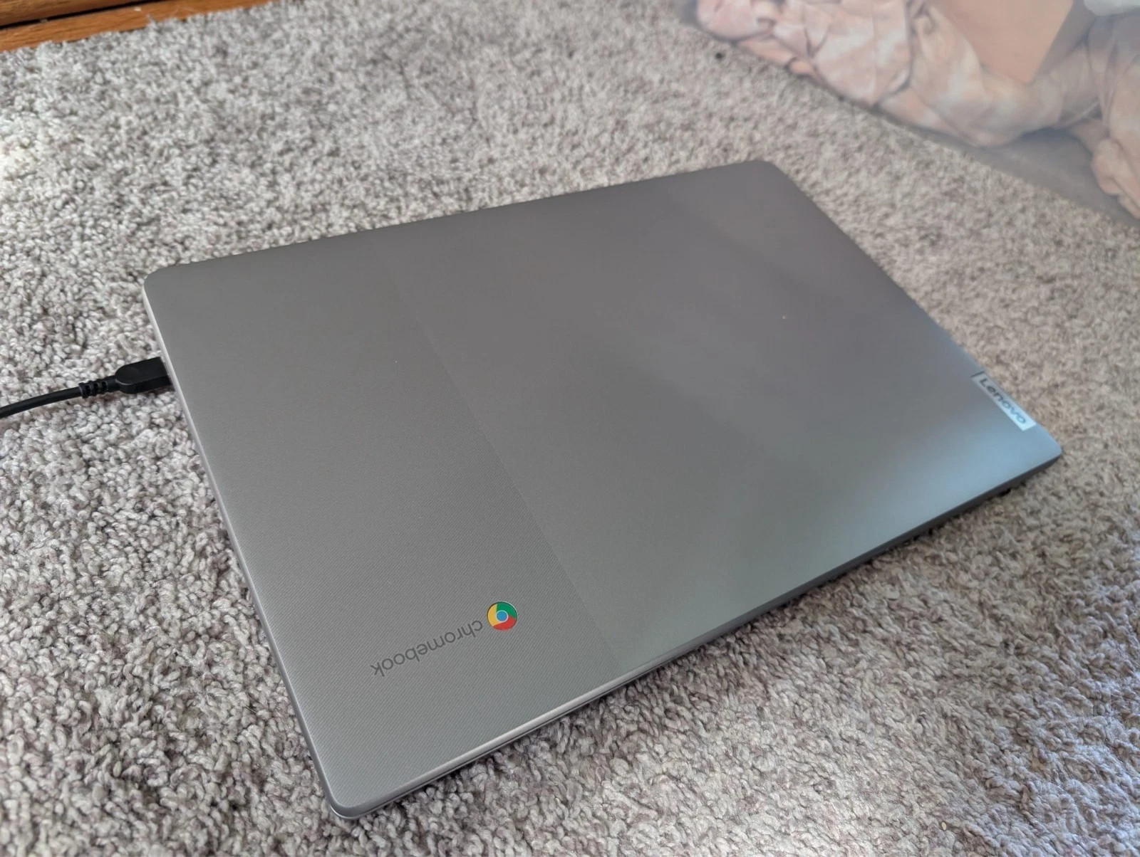 Lenovo IdeaPad 3i Chromebook 15.6" Laptop Intel Celeron 4GB Onboard 64GB eMMC gallery