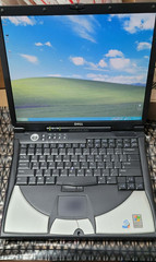 Retro DELL INSPIRON 8200 LAPTOP 512MB RAM 40GB Windows Loaded w/WiFi BAD BATTERY