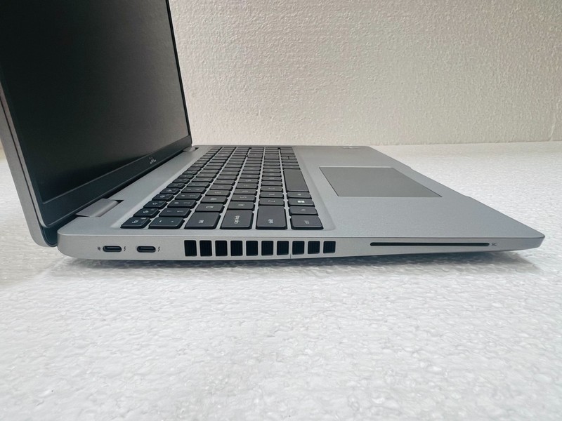 Dell Precision 3570 Laptop Workstation i5-1250P 16GB DDR5 512NVMe SSD Win 11 Pro gallery