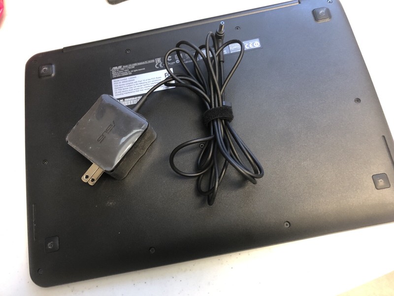Asus C300M Chromebook gallery