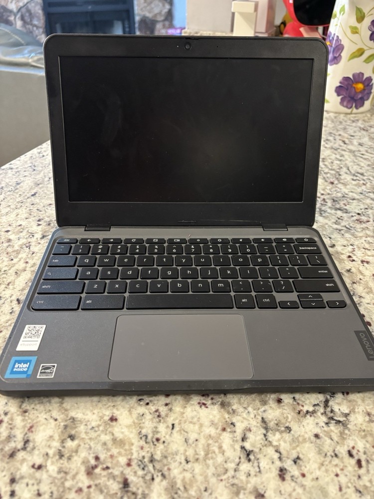 Lenovo Chromebook C340 Laptop 15.6" FHD Touchscreen Display, Intel Core I3 CPU