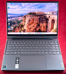 4K LENOVO YOGA 9i 14″ CONVERTIBLE LAPTOP 1 TB SSD 16GB RAM INTEL i7-1360P +CASE!