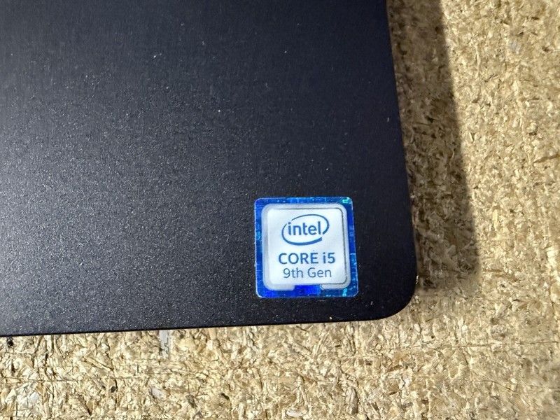 Dell Precision 3541 15" Core i5-9300H 2.4GHz 8GB UHD P630 NO SSD OS Power gallery