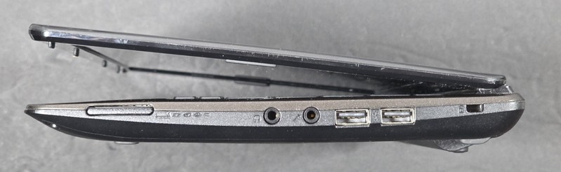 Acer Aspire One 722-0825 10.1" NetBook C-60 - 4GB - 320GB - Win7 Tested Working gallery