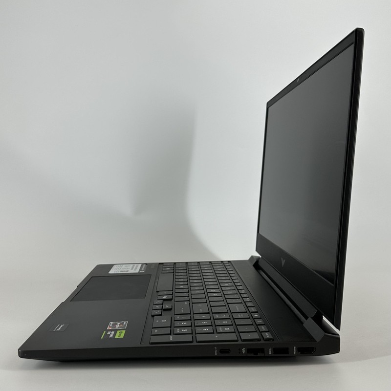 HP Victus Gaming 15 144Hz FHD Ryzen 7 7445HS 16GB 512GB RTX 4050 Cracked LCD gallery
