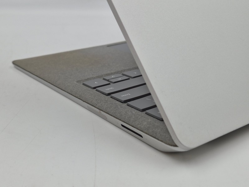 Microsoft Surface Laptop 2 i5-8350U 1.70GHz 8GB RAM 256GB NVMe SSD W11P gallery