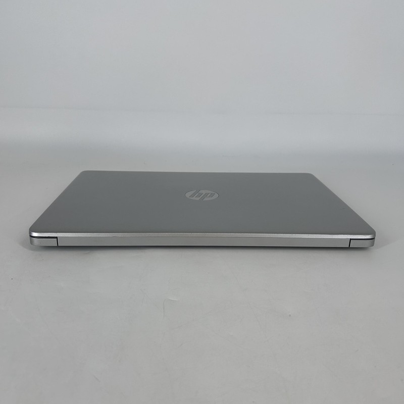 HP Notebook 15 Silver FHD i5-1035G1 1.00GHz 12GB 256GB SSD Good - WHITE SPOT gallery