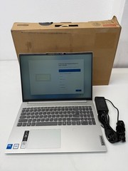 Lenovo IdeaPad Slim 5 16IRU9 16in Core 7-150U, 8GB, 512GB