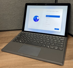 Dell Latitude 5290 2-in-1 Tablet/Laptop i7-8650U 16GB RAM 512GB SSD
