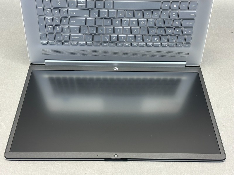 HP Laptop 17.3" Intel Core i3-1215U 1.2GHz 32GB RAM 1TB Silver 17-cn2083dx #4 gallery