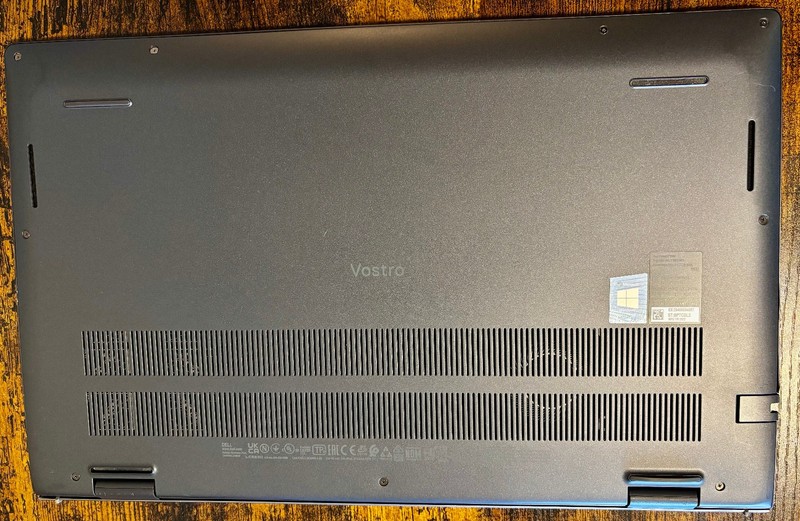 Dell Vostro 5510 i7-1195G7 32GB RAM 512GB NVMe 15.6" FHD Iris Xe Win 11 Pro gallery