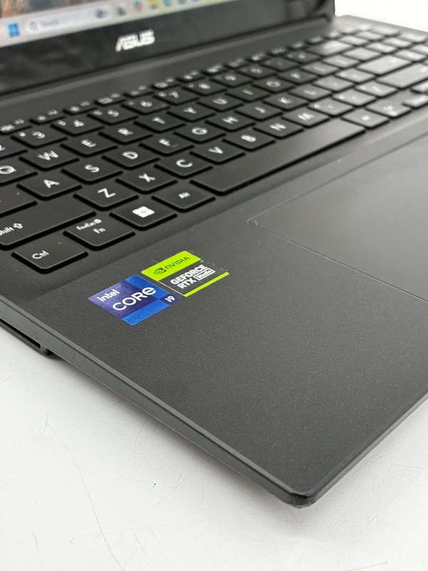 Asus QV540VJ 16-inch Core i9 10th Gen 16GB RAM 1TB RTX 3050 Laptop - Used B gallery