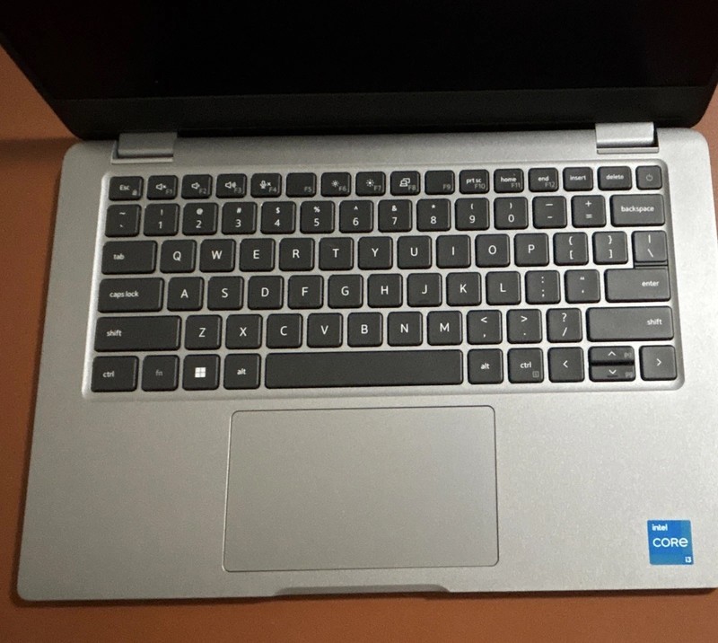 Dell Latitude 3340 Laptop Intel Core i3 13th GEN. 256GB SSD, 8GB RAM. Ubuntu gallery