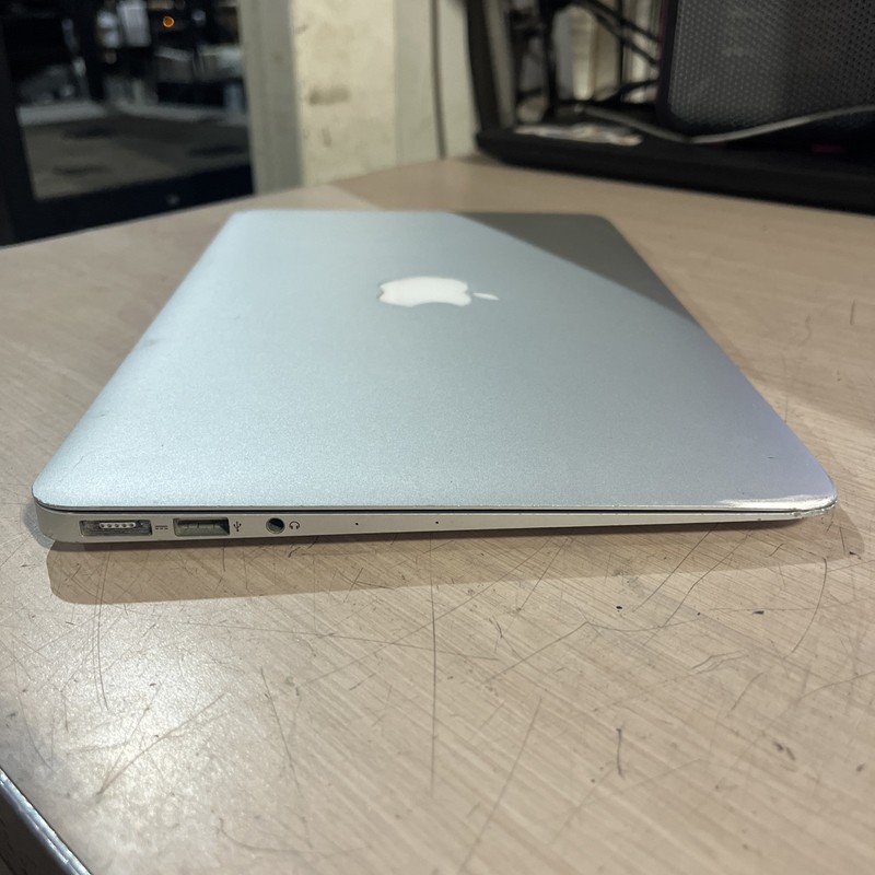 APPLE MACBOOK AIR 11" EARLY 2015 CORE I5-5250U 1.6GHZ 4GB RAM gallery
