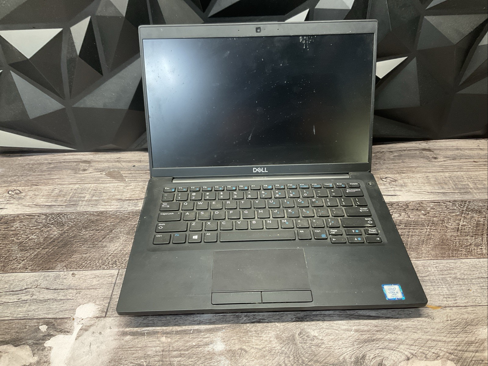 Dell Latitude 7390 / Intel Core i5 7th Gen / Parts Repair / O15 gallery