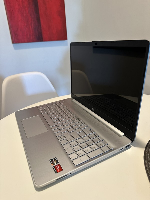 惠普 15-ef2723od 15.6 英寸(256GB 固态硬盘、AMD 锐龙 3 5300U、2.6GHz、8GB RAM)笔记本电脑 -...- gallery