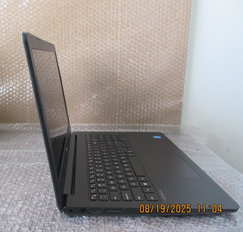Dell Latitude 3550 15.6” Laptop Core i3-4005U @ 4GB RAM 128GB SDD WIN11 gallery