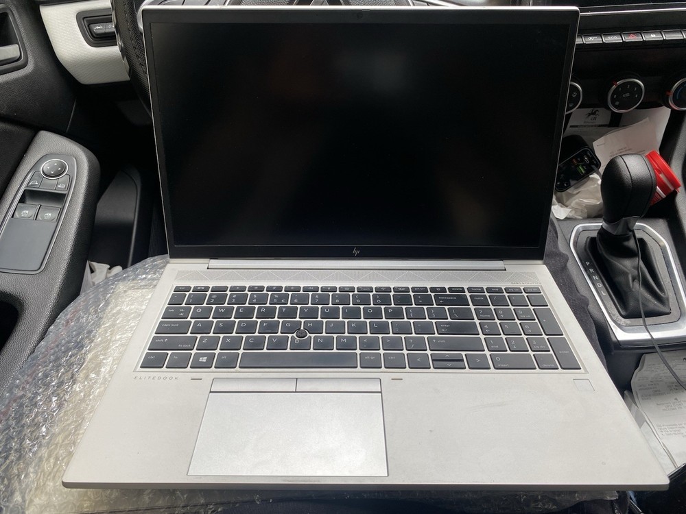 HP EliteBook 845 G8 14" (AMD Ryzen 5 PRO 5650U, 2.30GHz, 16GB RAM, 256GB SSD)...
