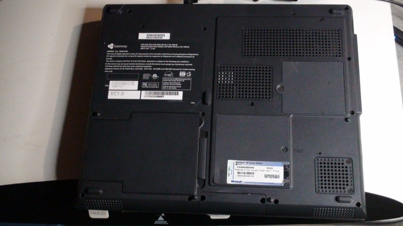 GATEWAY M305CRV - FOR PARTS/REPAIR - INTEL PENTIUM 4 - NO HDD - BAD CD-ROM gallery