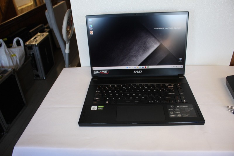 MSI GS66 Stealth 10SF-005 15.6" (1TB SSD, Intel Core i7-10750H, 2.6GHz, 16GB... gallery