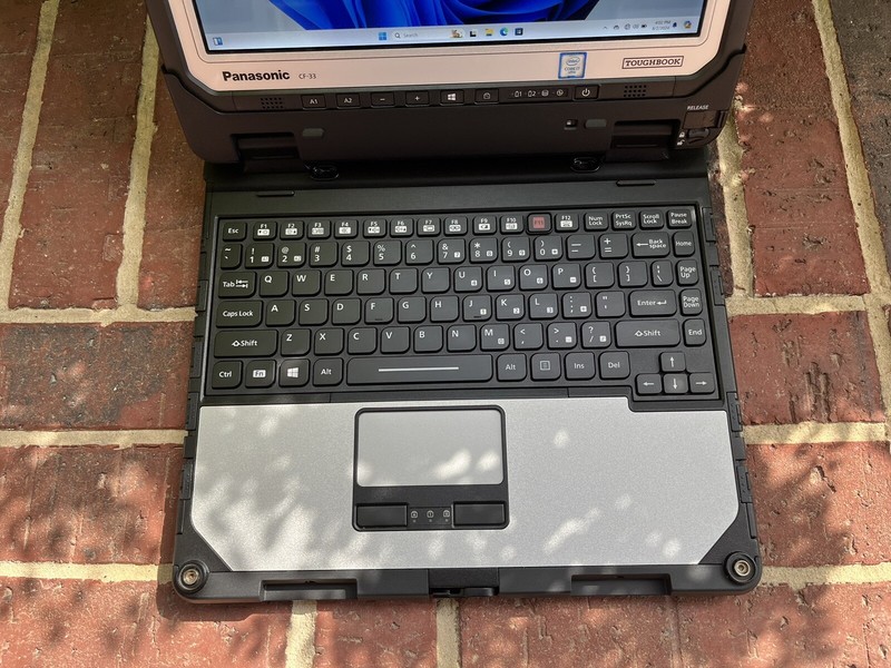 Panasonic Toughbook CF-33 2.80GHz Win 11 Core i7-7600U 16GB RAM 2TB SSD 1170Hr gallery
