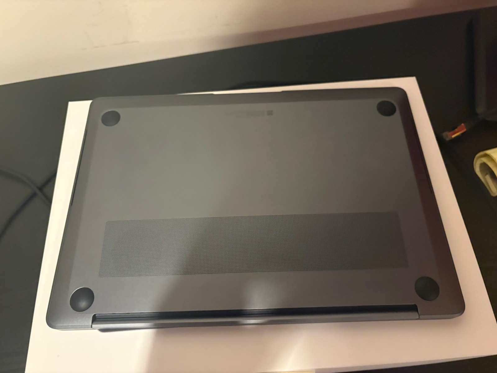 Samsung Galaxy Book6 Pro Laptop 14" 3K AMOLED Touch Ultra 7 356H 16GB RAM 512GB gallery
