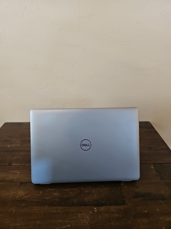 Dell Latitude 5350 13.3" Core Ultra 7 165U 1.7GHz 32GB RAM 512GB SSD gallery