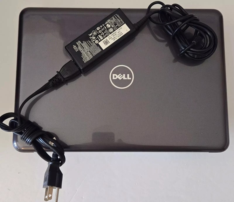 Dell Latitude 3380 13.3” Touch Core i3-6006U 2.00Ghz 4GB RAM 128GB SSD gallery