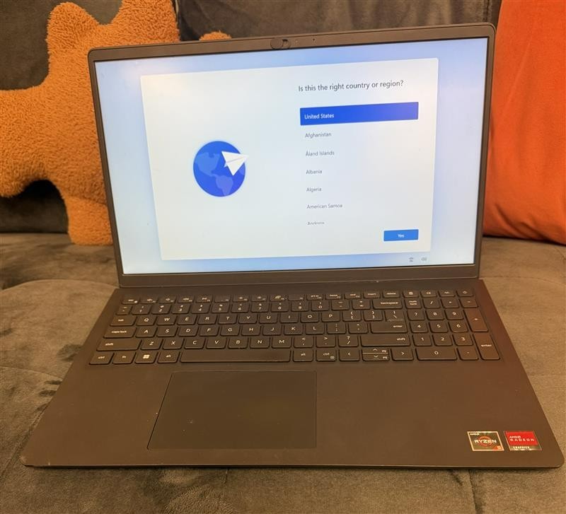 Dell Inspiron 15 3515 Ryzen 5 3450U 16GB RAM 512GB SSD Radeon Vega graphic