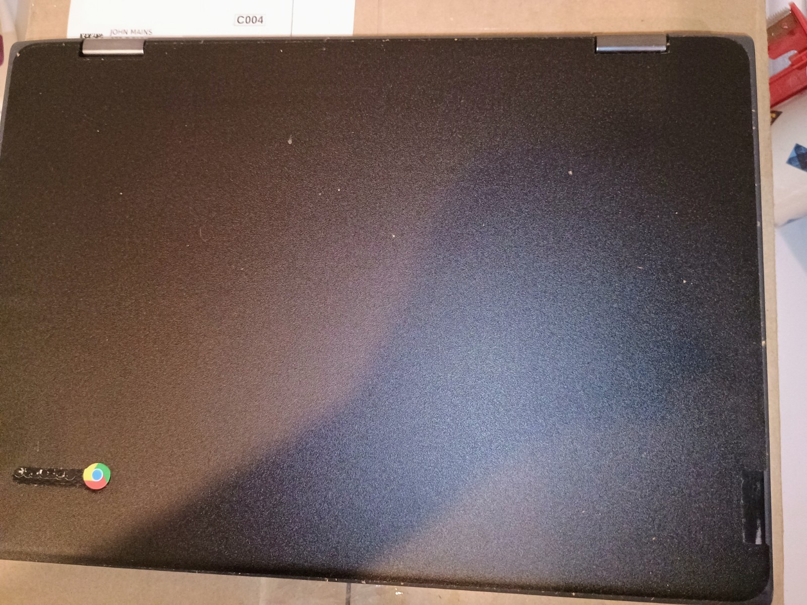 Lenovo 500e 2nd GEN Chromebook 11.6" 2-in-1 TouchScreen, N4120 8GB RAM, 64GB SSD gallery