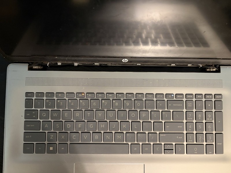 HP 17-cn2283st 17.3” Laptop Intel Core i3-1215u 1.2 GHz 8g RAM 512g SSD gallery