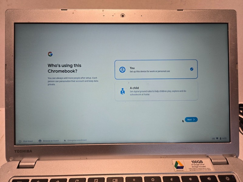 Toshiba CB35-C3300 Chromebook 2 13.3" Celeron N2840 2GB RAM 16GB BT -Linux Ready gallery