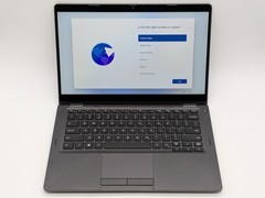 Dell Latitude 5300 2-in-1 13″ FHD Touch I5-8265U 256GB SSD 16GB W11P Webcam