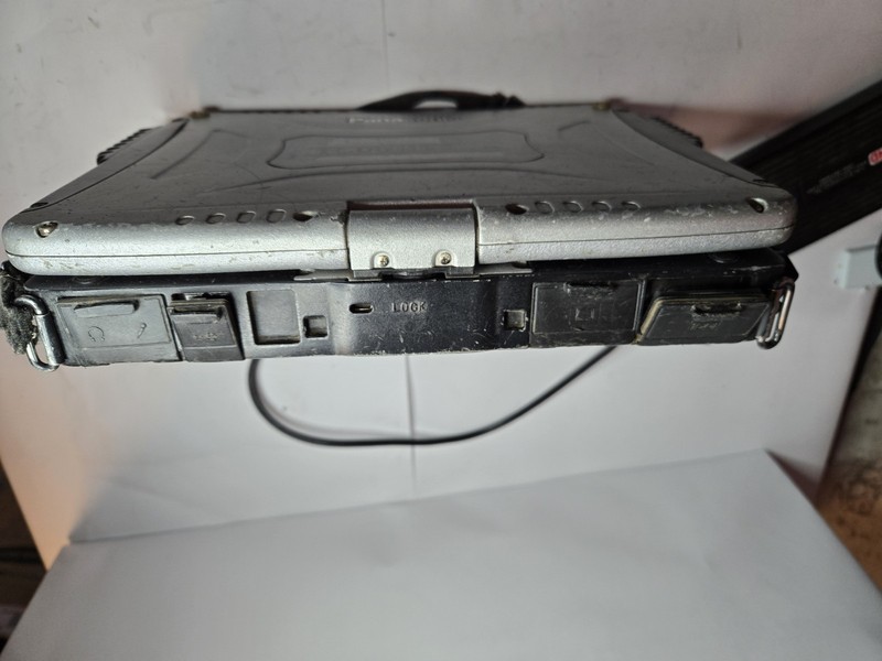 Panasonic Toughbook CF-19 MK5, i5-5300u 2.3GHz, 8GB RAM 512GB Touch Win10P 3G gallery