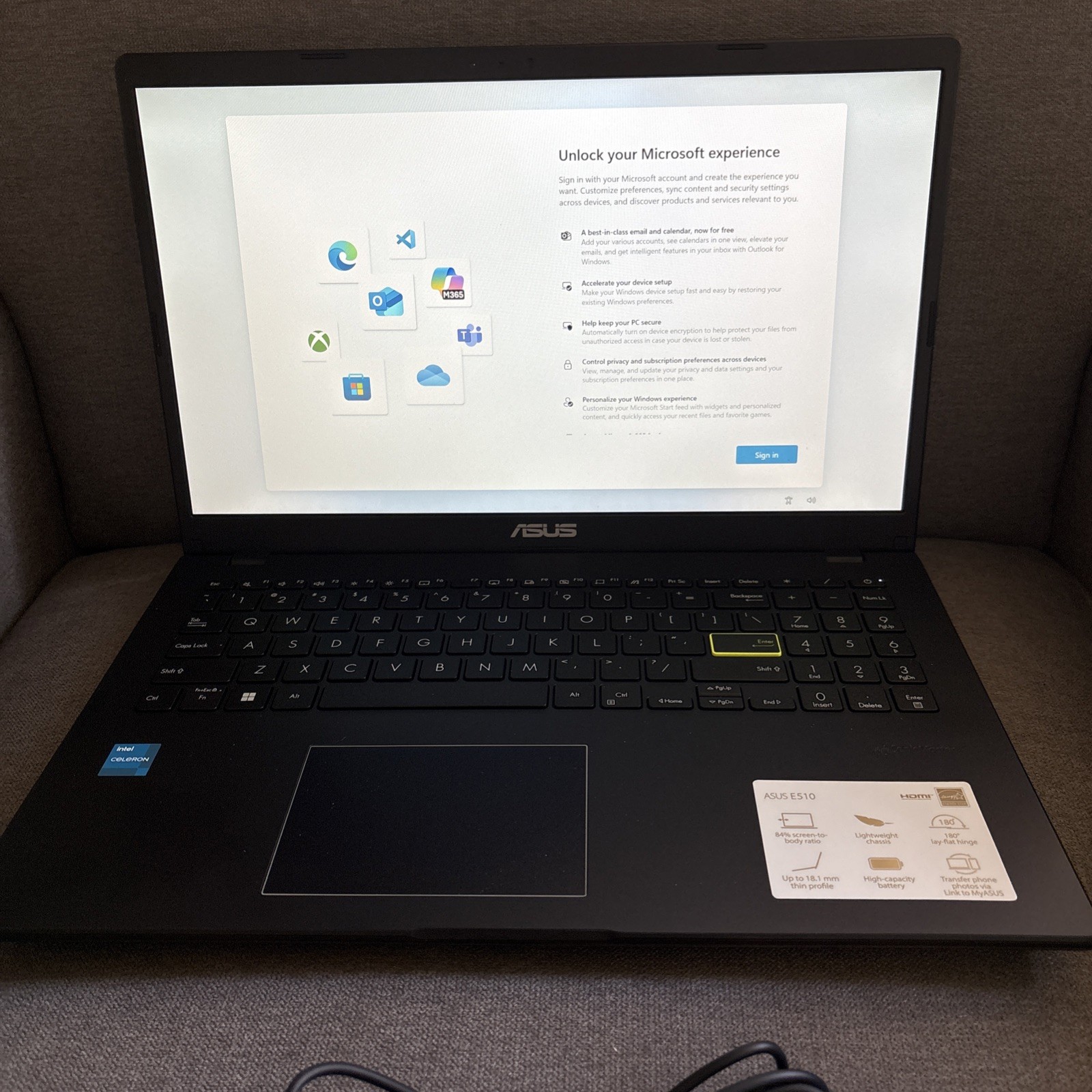 Asus Vivobook Go L510KA-ES04 15.6 Intel Celeron N4500 4GB 128GB SSD W10H gallery