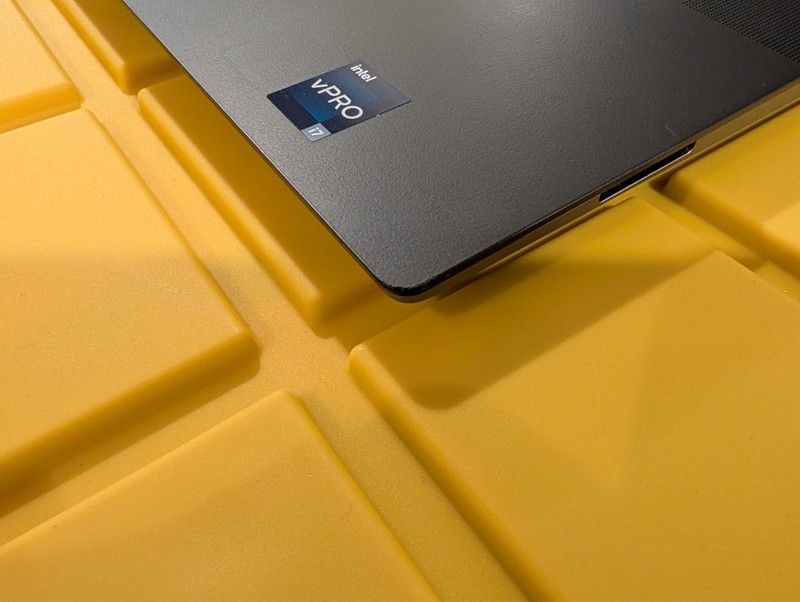 Dell Precision 5680 | 16" | Intel i7-13800H | 32GB DDR5 RAM | 1TB NVME | W11 PRO gallery
