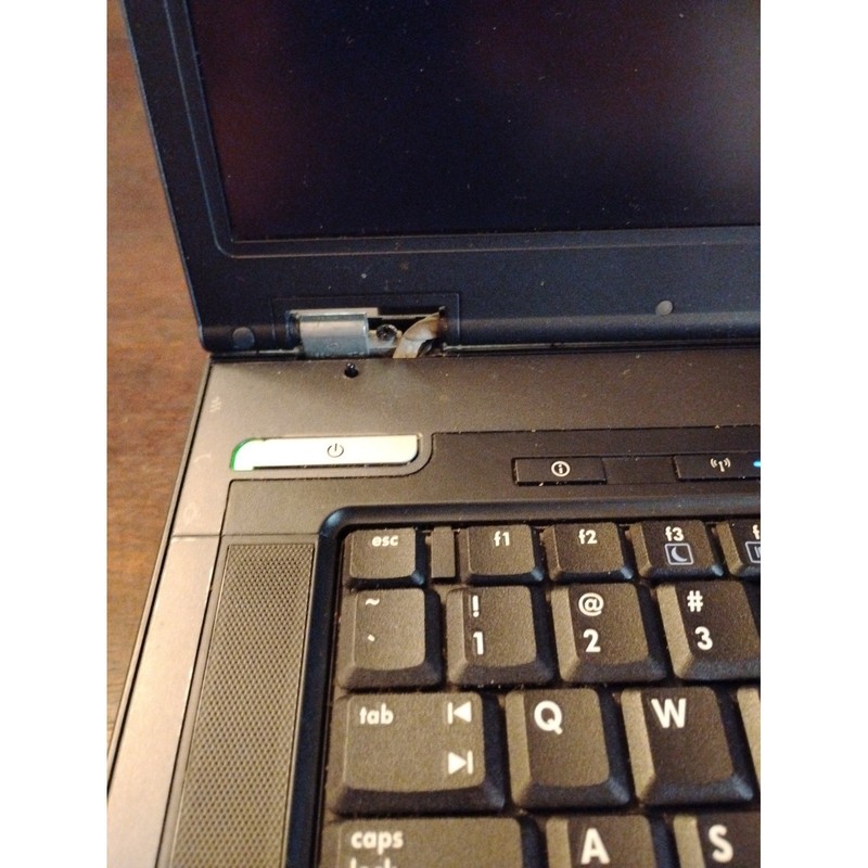HP Compaq nc8230 Laptop Windows XP Intel Centrino Vintage PC PZ518UA#ABA Parts gallery
