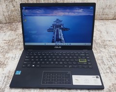 Asus Laptop, Win 11, 14″, Intel Pentium Silver N6000, 4GB RAM, 64GB eMMC