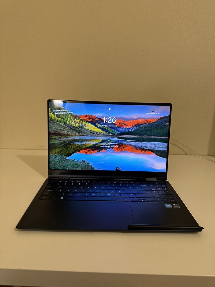 Samsung Galaxy Book Pro 360 15.6" (1TB SSD, Intel Core i7 11th Gen., 2.80...