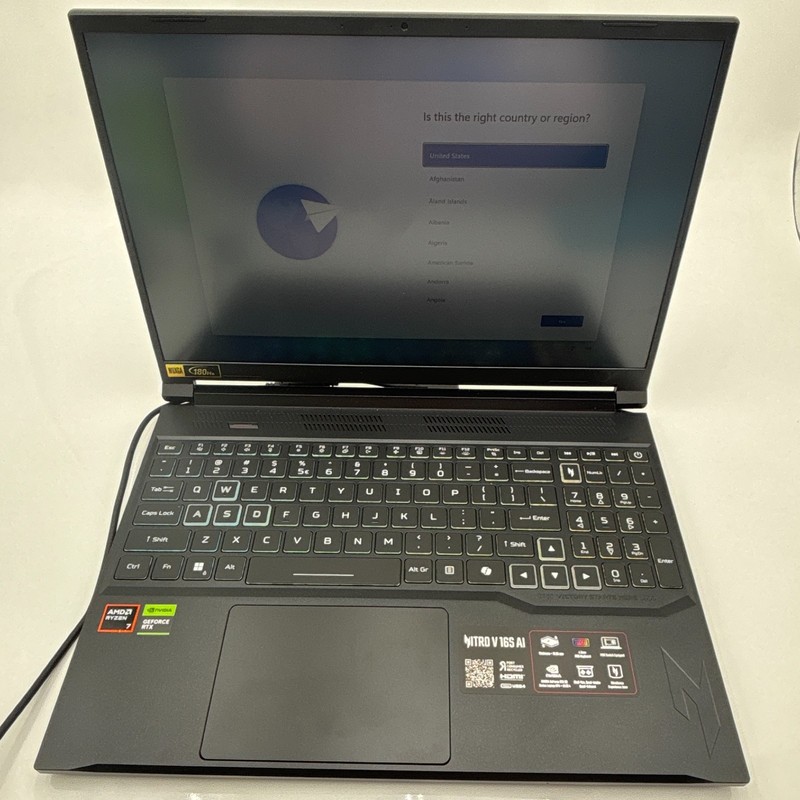 Acer Nitro V 16S AI Gaming AMD Ryzen 7 260 16" 32GB RAM 1TB AMD Radeon 780M gallery