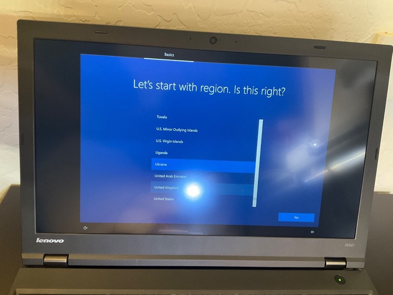 Thinkpad W541 i7-4810MQ 2+2TB SSD 15.6” 3K IPS w/ Pantone Color Calibrator gallery