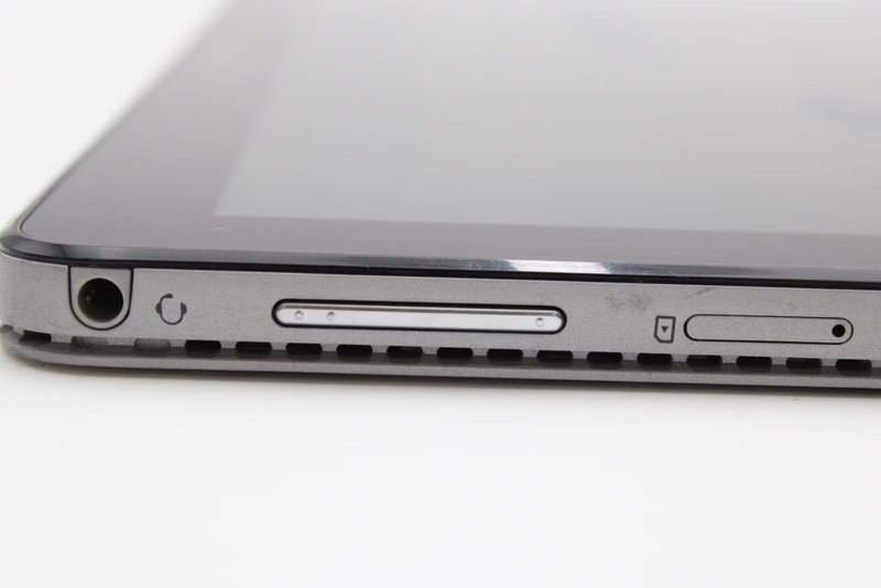 Dell Latitude 7210 2-in-1 Used 12.3" i5-10310U, 16GB RAM, 256GB NVMe, No Keyb... gallery