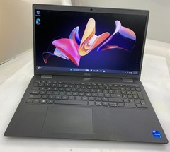 DELL LATITUDE 3520 i5-1135G7@2.40GHz 8GB RAM 512GB SSD NVMe W11P