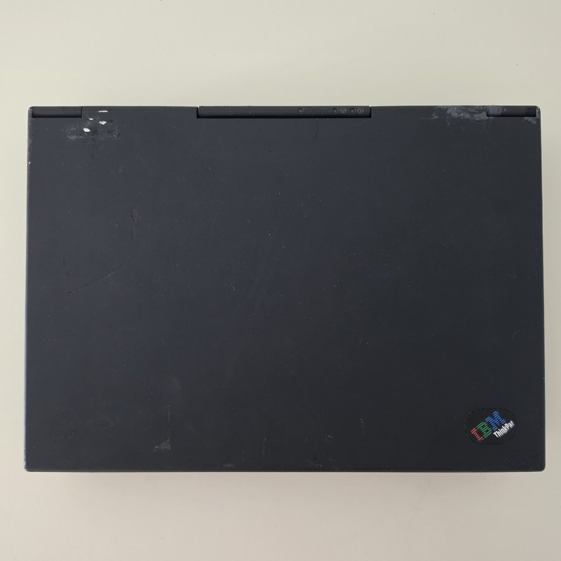 RARE VINTAGE 12.1" IBM ThinkPad 760E Laptop - Intel Pentium 72MB RAM 1.33GB HDD gallery