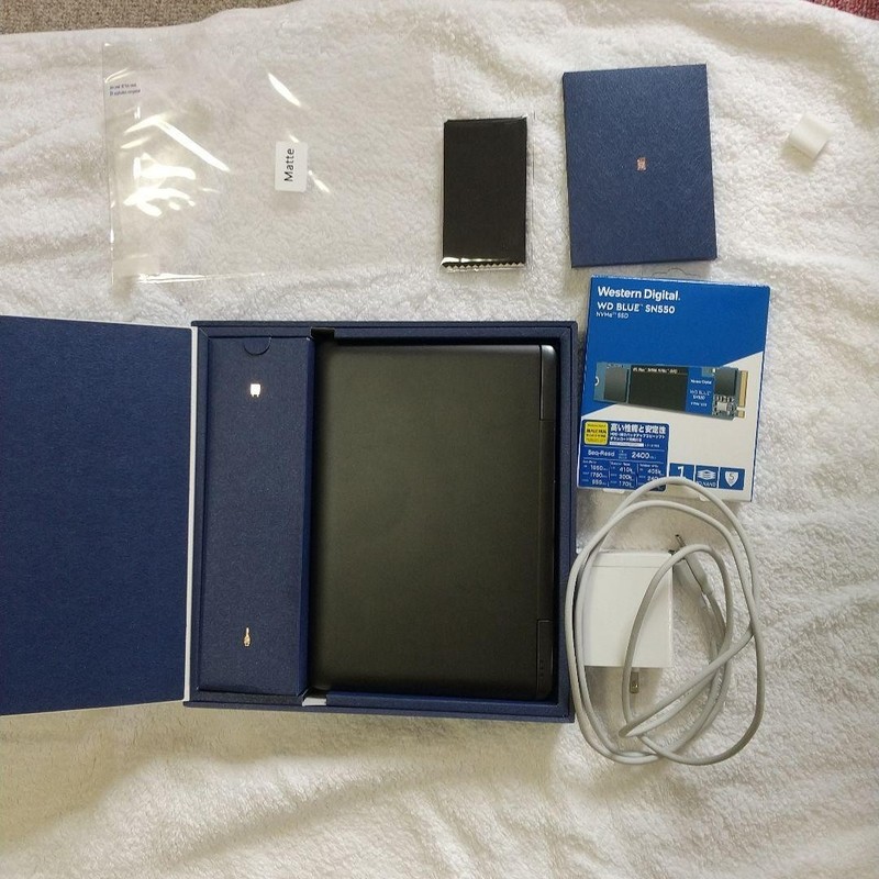 GPD WIN Max Portable Gaming Laptop Core i5 1035G7 16GB/128GB SSD From Japan gallery