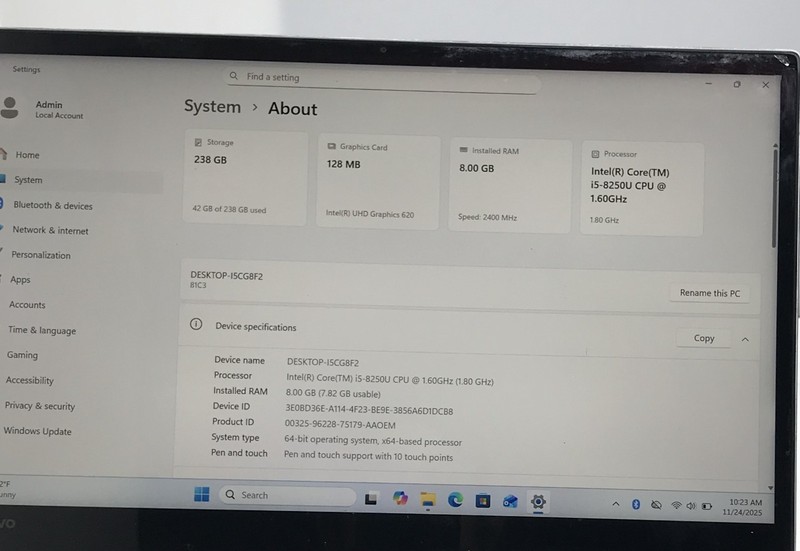 LENOVO YOGA 720-131KB i5-8250U@1.60GHz 8GB RAM 256GB NVMe W11H *READ gallery