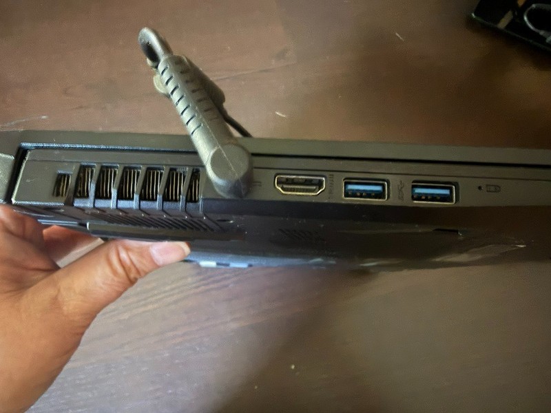 MSI GF75 10SCXR-003 Thin Gaming Laptop i5-10300H, GTX 1650 1080P 512GB SSD gallery
